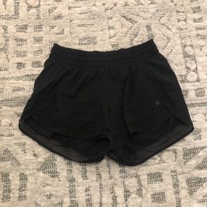 ATHLETA MESH RACER RUN SHORT 4’